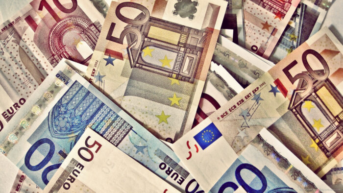 Прогноз курса евро на февраль 2022 года по дням – мнение экспертов