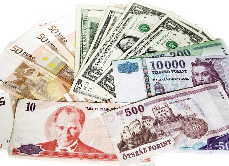 Прогноз курса валюты на июнь, июль и август 2023 — чего ожидать от доллара, евро и юаня
